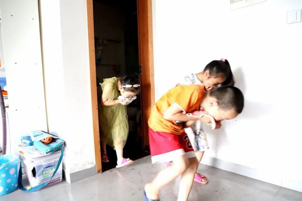  神奇|家中烧得面目全非，3个孩子神奇自救！