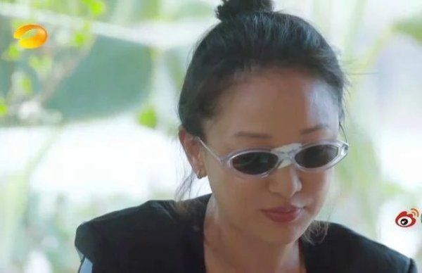  责骂|岳云鹏因为在《向往的生活》里睡觉而被责骂，但是这个锅必须被导演组背！