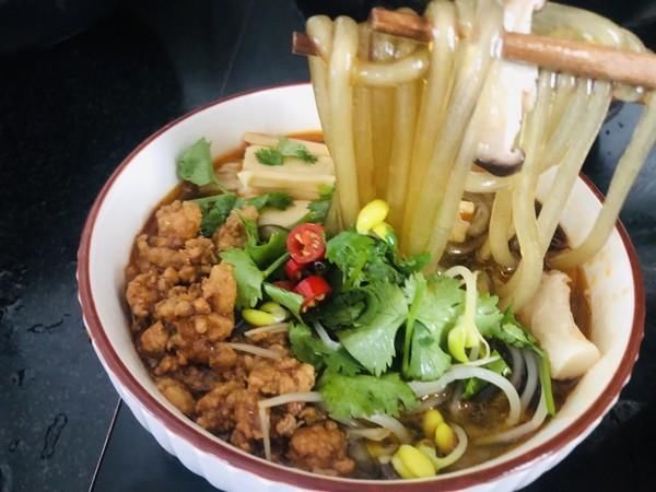  教程|想吃正宗酸辣粉只能点外卖？这个教程学起来！家庭版酸辣粉