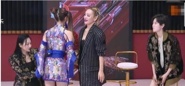 蓝盈莹|蓝盈莹加入宁静组姐姐们的反应亮了!蓝盈莹为什么要加入宁静组