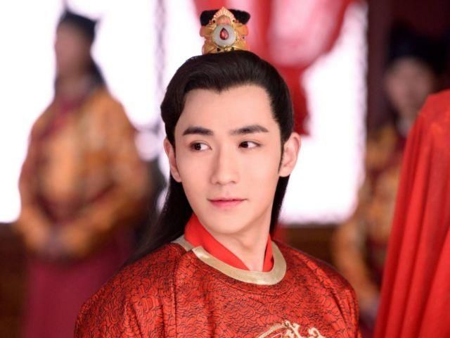  当红|当红演员人气榜单更新：肖战跌至第7，鹿晗第3，榜首太强大！