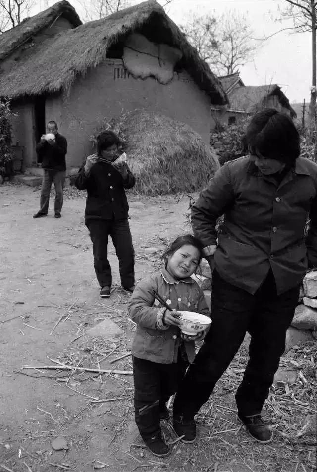 灌阳|灌阳人你见过70年代农村吃饭的场面吗？那时候生活很苦，人情味很浓……