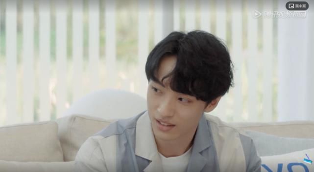  综艺|哦豁！成都人的情感生活，被杨超越和戚薇“盯”上了！