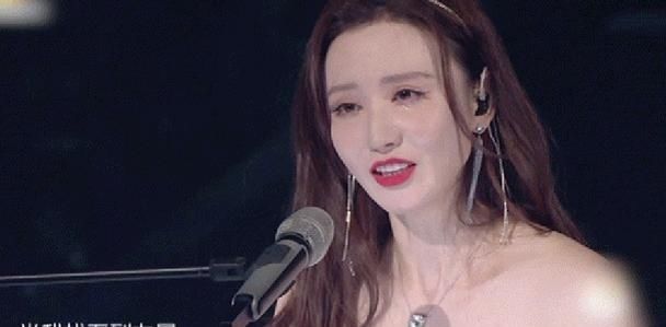  助阵|《浪姐》成团夜，黄晓明嘴瓢，助阵嘉宾live难听，姐姐们假唱