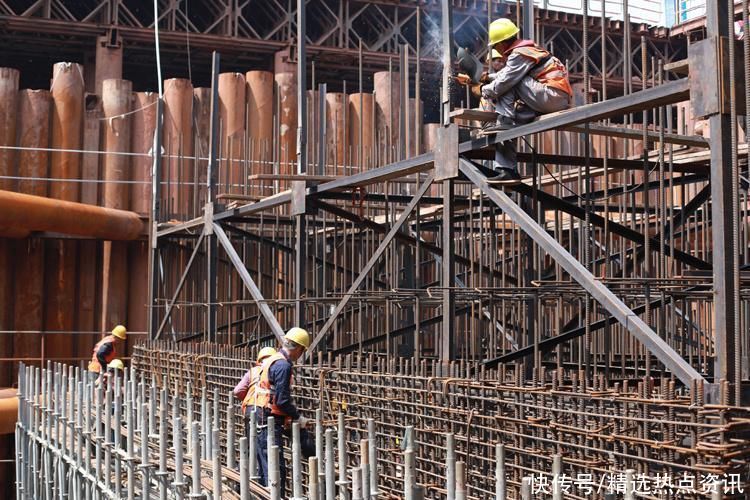 江西赣州：“五一”期间重大项目建设不停工