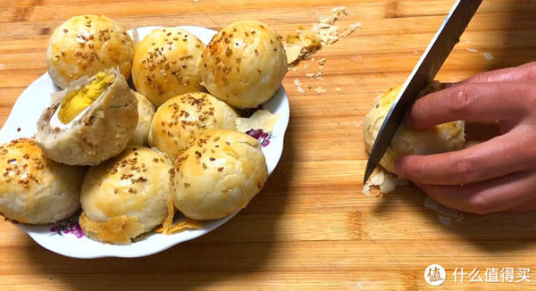 零食|酥皮月饼，好吃的中秋小零食，赶紧学会上桌秒光