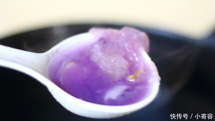 用清水|好喝看得见的紫薯银耳百合汤,清热又润肺,适合经常炖给家人喝!