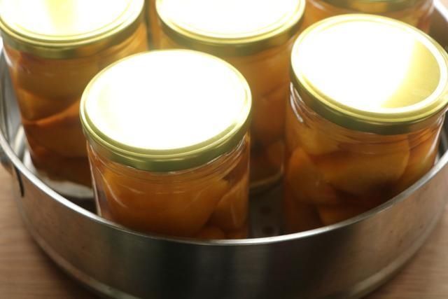  季节|黄桃上市的季节，千万别错过这款美味可口的黄桃罐头，爽口更解馋