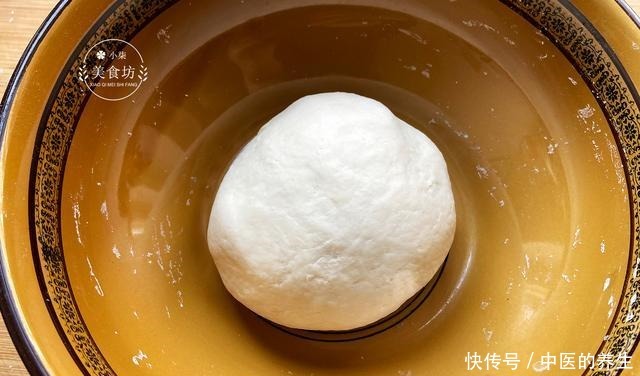 不用|豆腐里加3个鸡蛋,不用蒸不用炖,层层裹着馅料,比包子简单过瘾