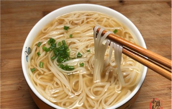  面条|煮面条时，开水下锅就错了，教你面馆的诀窍，3步煮出爽滑又筋道