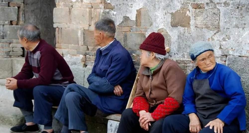 长寿|有的农村老人没有戒烟还爱喝酒，为啥反而比较长寿？这是为啥呢？