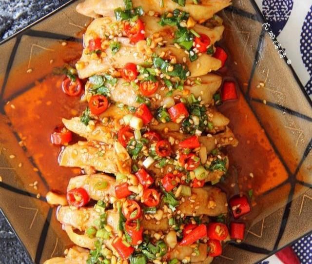 川菜|说鸡肉不香了,是没吃过味压江南十二州,川菜精髓“口水鸡”