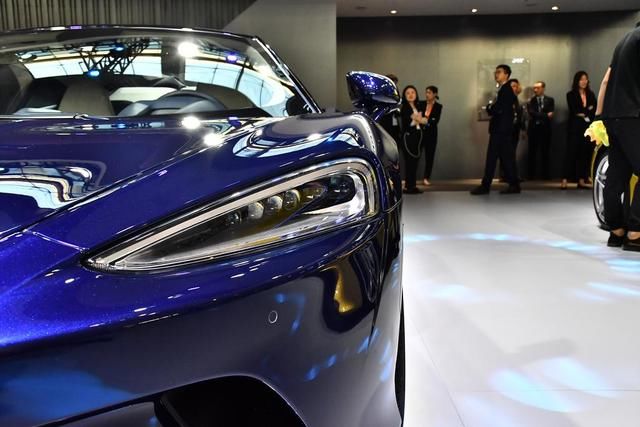 有钱人|198万起,主打豪华舒适的GT双门跑车,有钱人的大玩具!