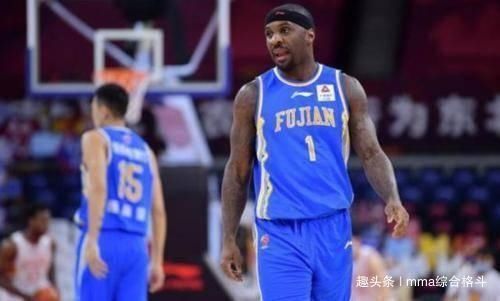  悲惨|107-75！福建悲惨一战，半场被北京打崩心态，陈林坚末节发力晚了