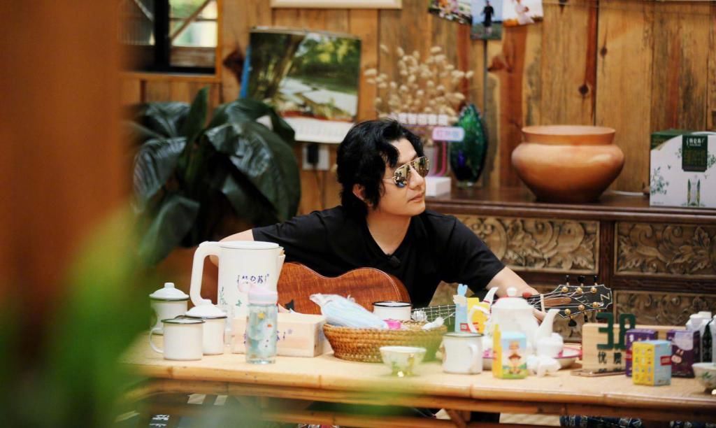  何老师|《向往的生活》最受欢迎的嘉宾来咯！黄磊、何炅都乐开了花