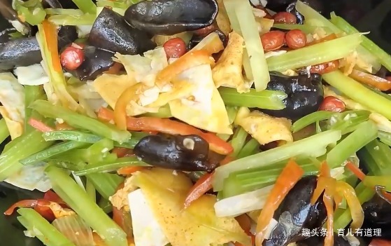  种维生素|营养丰富，制作简单的家常菜，口感清脆营养不流失，比吃肉还香