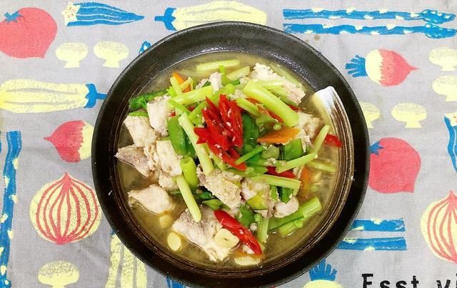  红萝卜|立秋后, 猪牛鸡肉都不如它, 我家几天就吃一回, 省钱下饭还营养