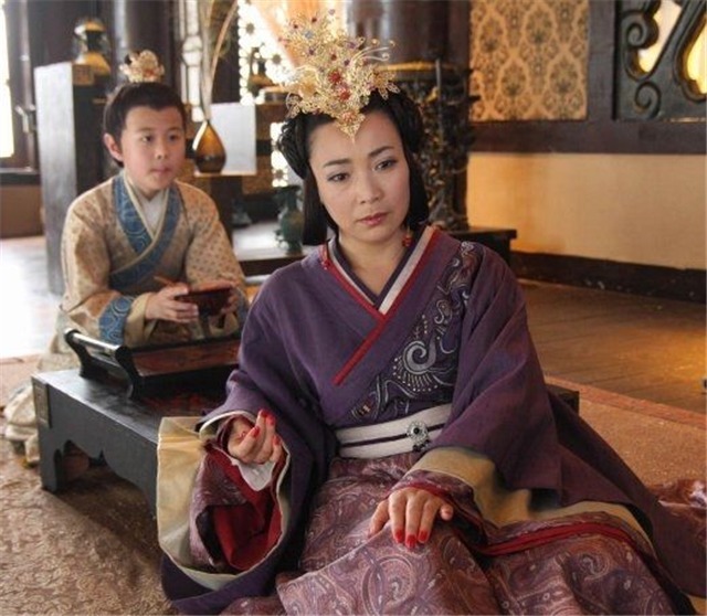 儿子|她进宫前，已婚还有孩子，后嫁皇帝被封皇后，儿子还成千古一帝