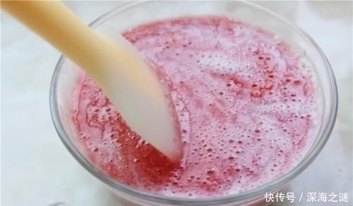  烤箱|夏天最爱的草莓蛋糕，清爽细腻，配方升级，不用烤箱，零失败