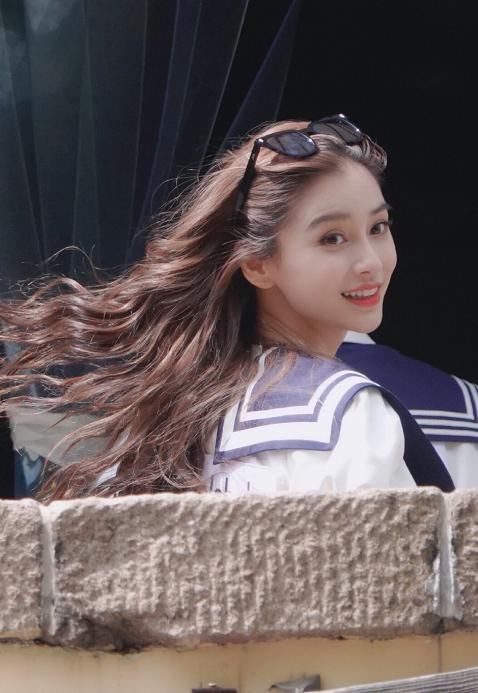 录制|跑男杀青嘉宾集体晒合影,有谁留意baby的站位?地位如何一目了然