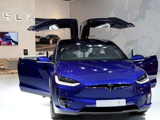  担心|硅谷封面｜除了工作马斯克到底热衷啥？爱吃爱玩梗还总担心人工智能