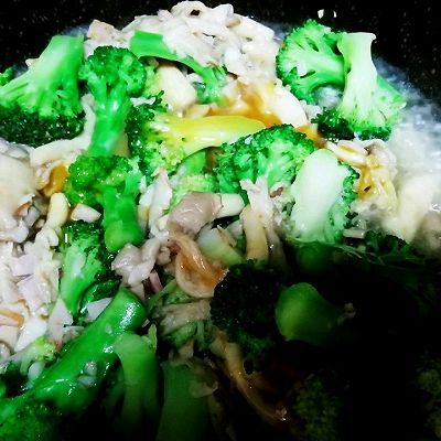  鲜鸡汁|鸡汁西兰花蘑菇火腿丁