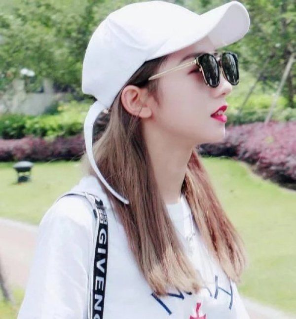  回应|孟美岐第一次见蔡徐坤就鞠躬90度，谁注意坤坤的回应？素养真装不出