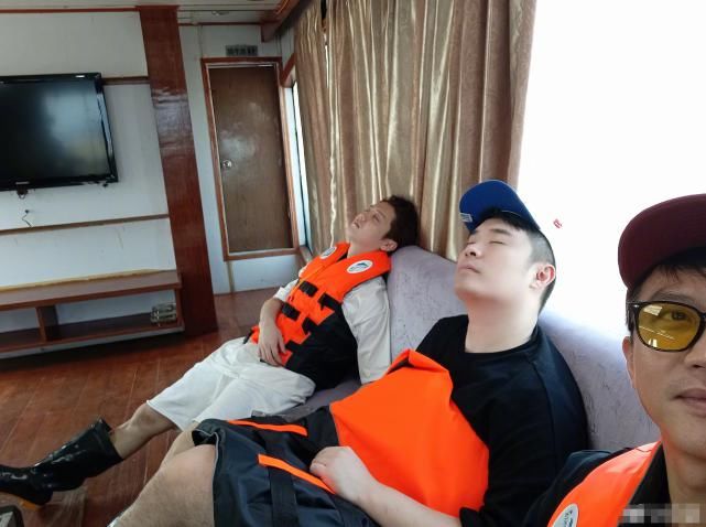  陈赫新|鹿晗邓超陈赫新综艺合体，还有黄渤加盟，开小车抓螃蟹苦哈哈打工