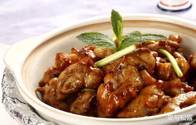  地道|台式三杯鸡，香甜鲜嫩，自己做超简单，不去餐厅也能吃到地道美食