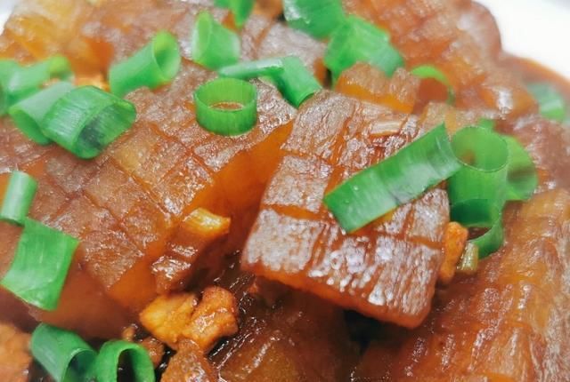  下饭|5元就能做一大碗冬瓜“红烧肉”，好吃下饭，每次做老公都多吃2碗