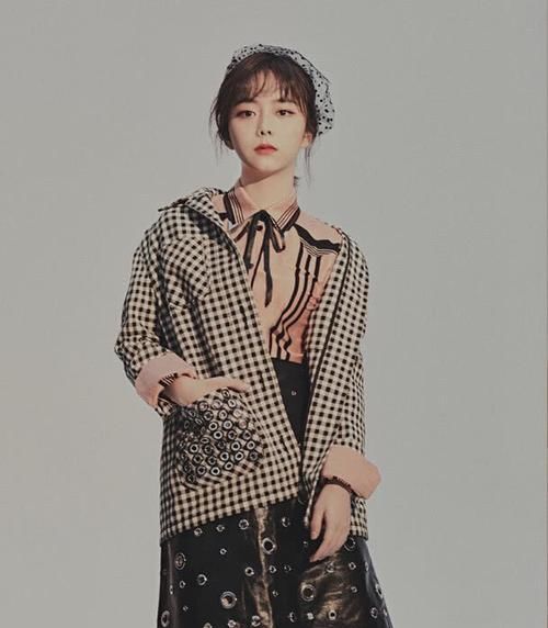  衬衫|教你用A字裙过完这个春天，搭配衬衫、T恤都特别好看，谁穿谁美