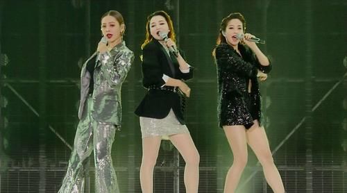  袁咏琳|《浪姐》队长故事剪辑，为何万茜无聊郁可唯抱大腿金晨黄龄没镜头