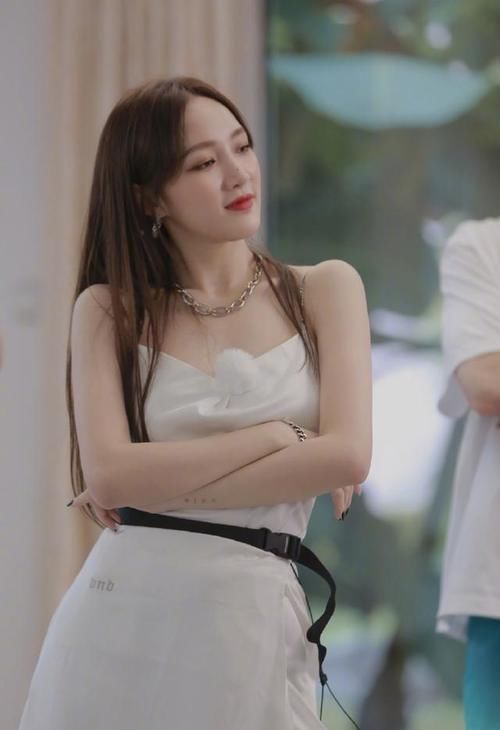  跌宕起伏|乘风破浪的孟佳：出道十年，跌宕起伏，每一次人生经历都不被错付