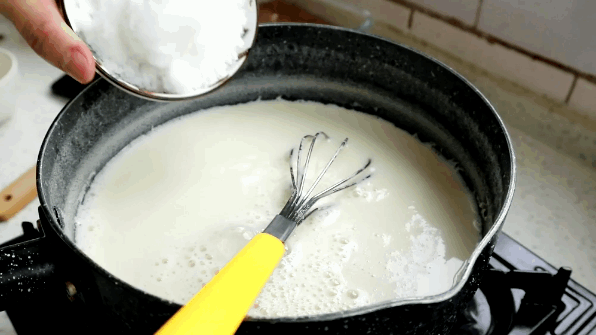  15克|1碗黄豆，一杯牛奶，教你做入口即化的豆乳布丁，豆香浓郁营养好