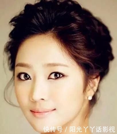 摆脱|碎发太多怎么办?撩上去 扎个清爽扎发 摆脱烦人杂乱!