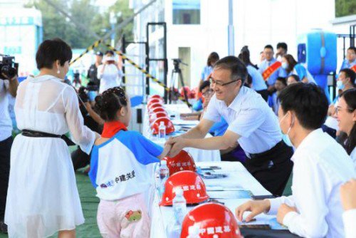 家人|“亲情呼唤安康”建证“小候鸟”们的团圆梦