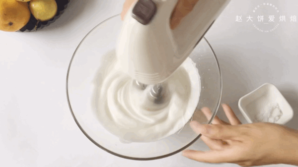 冰凉|炎热夏天解暑的小蛋糕,百香果芒果慕斯,冰凉香甜入口即化