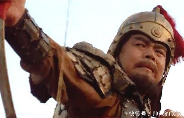 要跟关羽|庞德为何死战关羽？临死大骂刘备是庸才？他其实是在替2个人出气