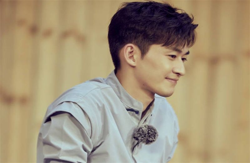  节目|张翰现身《奔跑吧》，与杨颖互动，网友：太暖心了