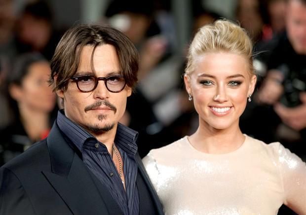  厕所|德普与前妻再战法庭！自曝曾被打到躲厕所过夜，女方还在床上大便