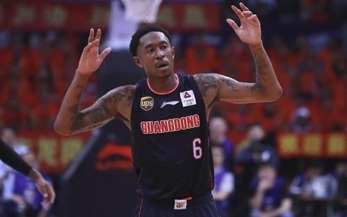  外援|尴尬了！广东宏远重金包机接回的外援马尚·布鲁克斯新冠检测阳性