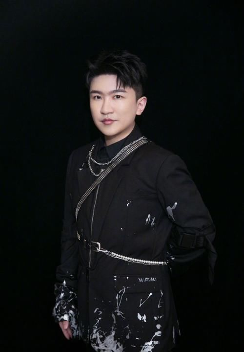  湖南娱乐频道|张大大为啥老是被黑？屡次被评为最讨厌主持人，除了哭啥都不会