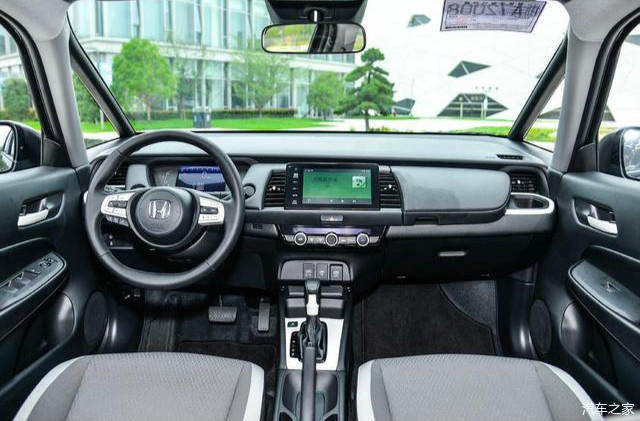  海外版|新一代飞度在外观设计方面整体延续了海外版车型的造型设计