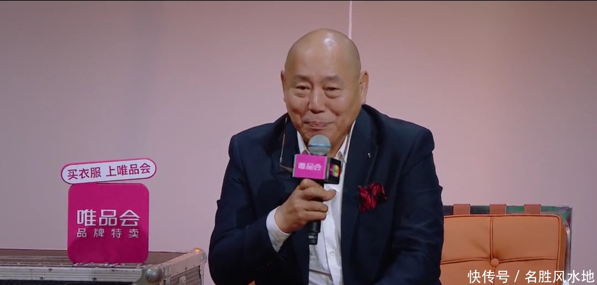 本里|大鹏和李溪芮能真诚点吗?一个一脸单纯,一个“顾里本里”