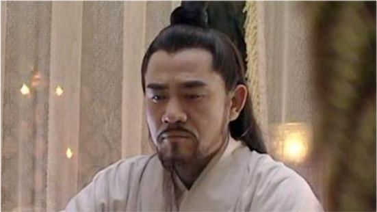 改变命运|皇帝打瞌睡，13岁宫女不懂事，一声偷笑，改变命运