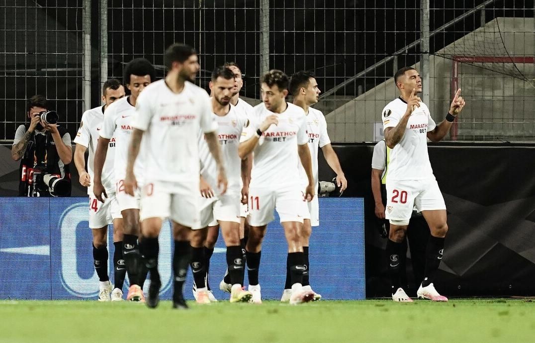 绝杀|伟大的3-2！倒钩绝杀！六冠王今夜诞生，球员+主帅哭成泪人