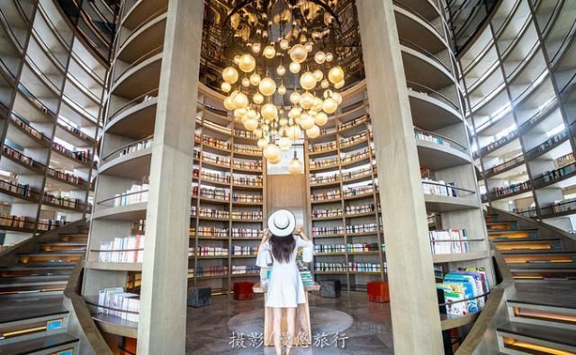  爱上读书馆|三亚，一个去了就不想走的城市4天3晚，带你玩转三亚精华