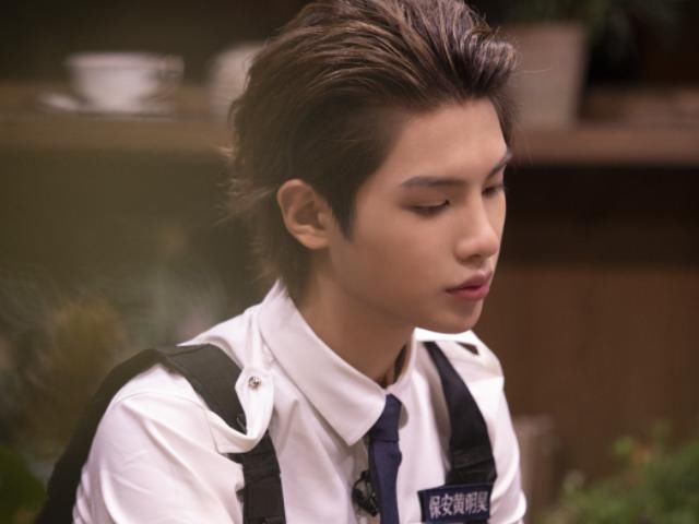  掉出|潜力艺人排行大洗牌：范丞丞掉出前三，榜首连续霸占热搜！