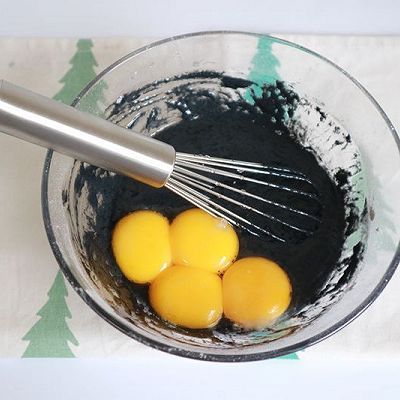  吉利丁片|竹炭覆盆子奶冻卷