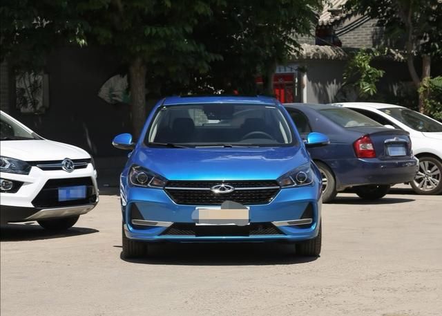  比亚迪|同样是低价车，比亚迪F3和奇瑞艾瑞泽5谁更值得买？